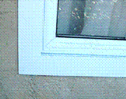 this picture is after, it looks very good and clean. The frame of the new window is a little decorative in that at least there is a frame around the window. The old aluminum had no concerns about appearance.